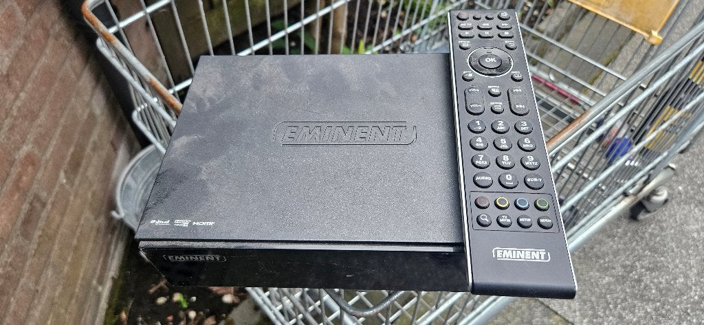 Eminent EM8102 Web TV BOX Ethernet HDMI, Ophalen of Verzenden, Gebruikt, HDMI