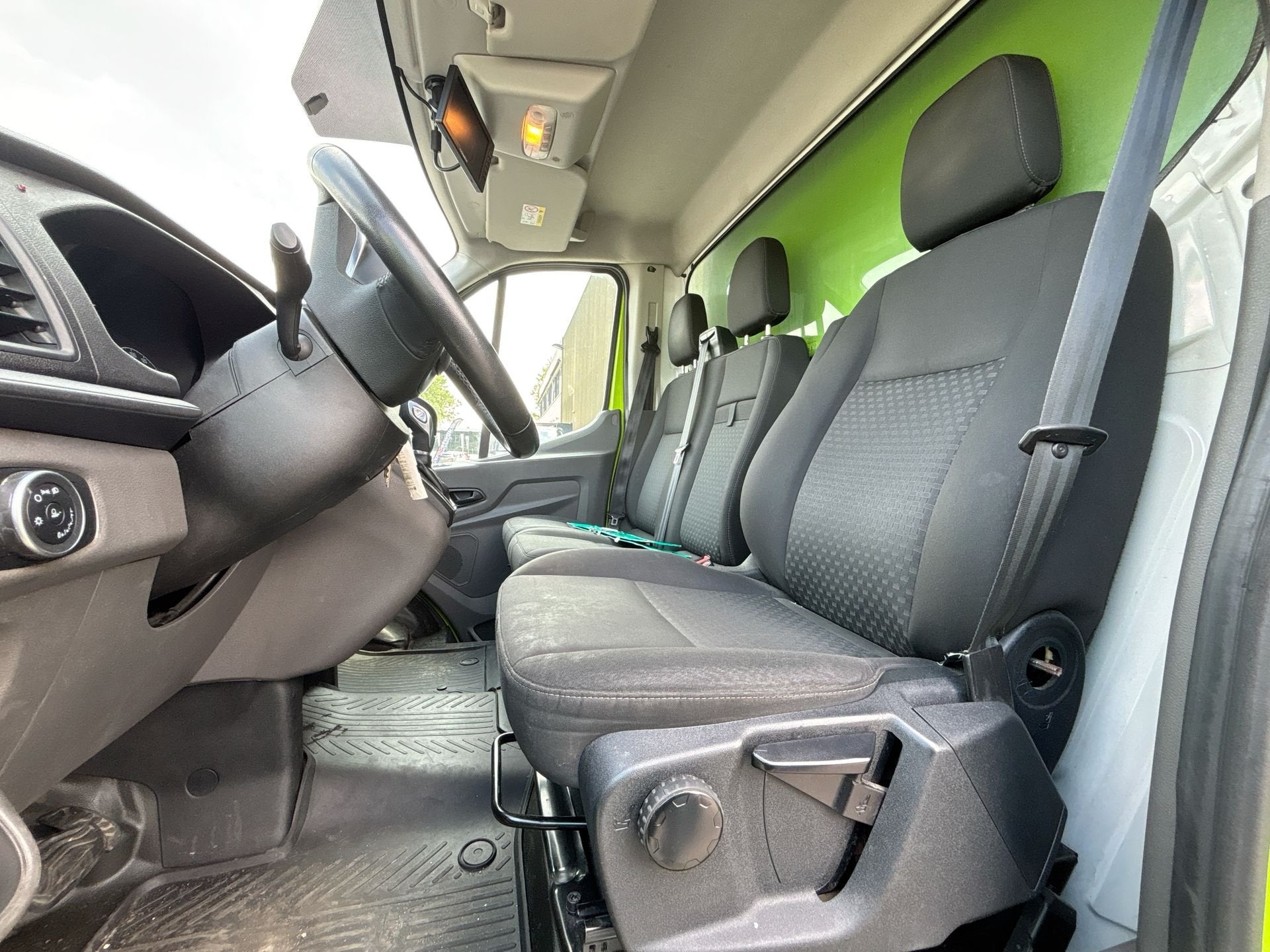 Ford Transit 350 2.0 TDCI L4H1 Trend |AUTOMAAT|CAMERA|CRUISE, Stof, 4 cilinders, Start-stop-systeem, Bedrijf