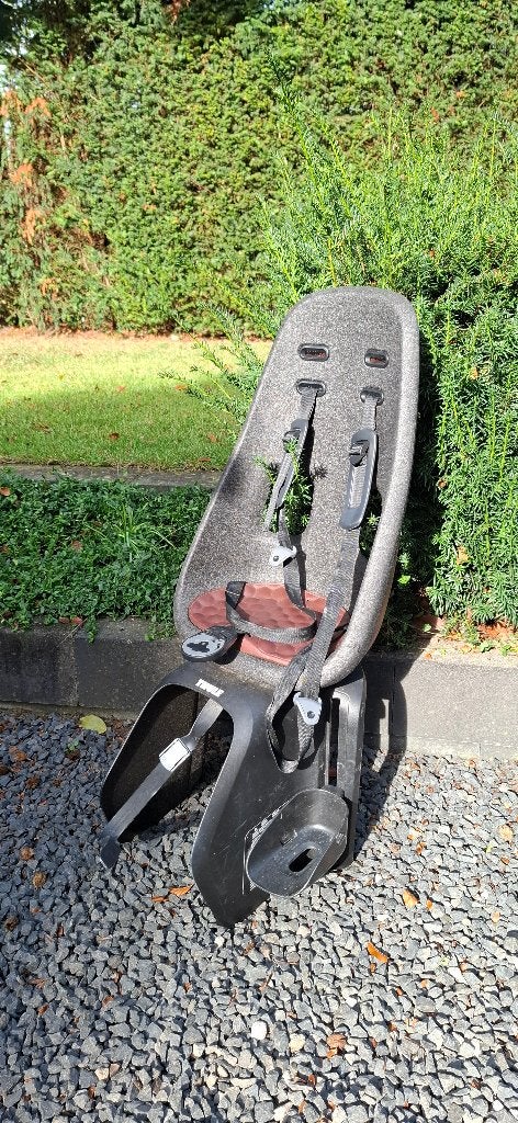 Kinderzitje  thule zweden, Fietsen en Brommers, Achterzitje, Voetsteuntjes, Zo goed als nieuw, Thule