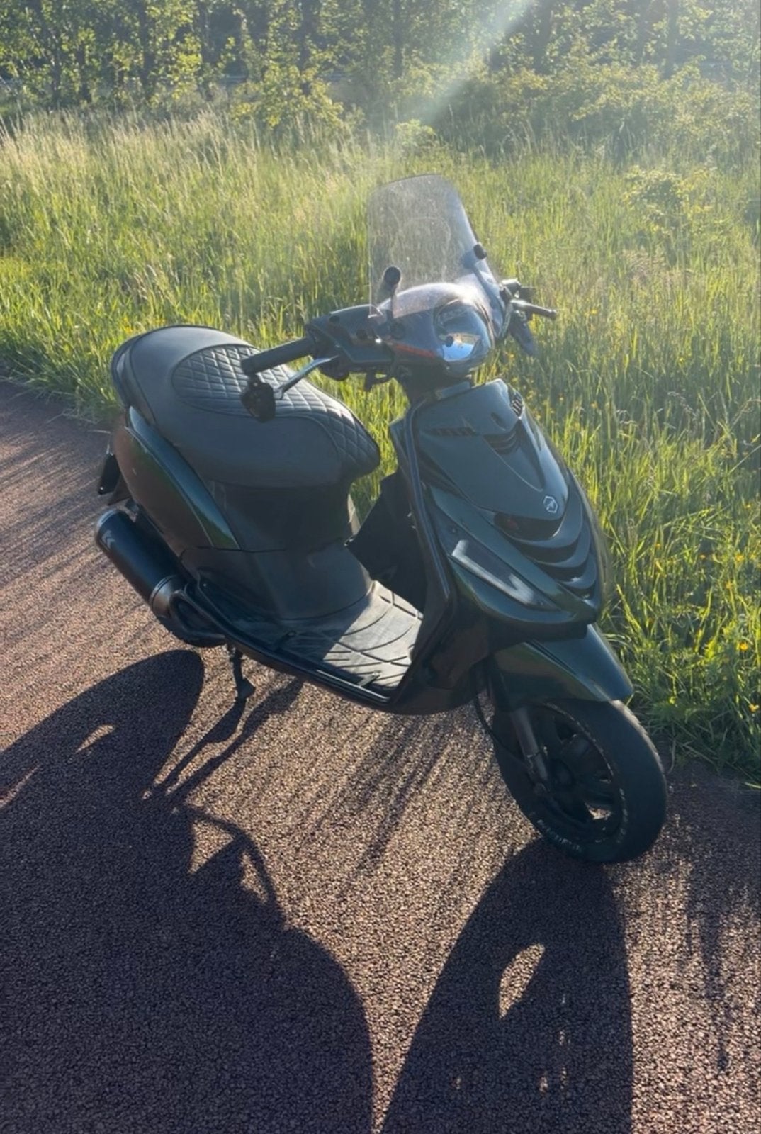 Piaggio Zip 80 cc RUILEN!!! OOK!!, Fietsen en Brommers, Ophalen, Zo goed als nieuw, Benzine, Piaggio