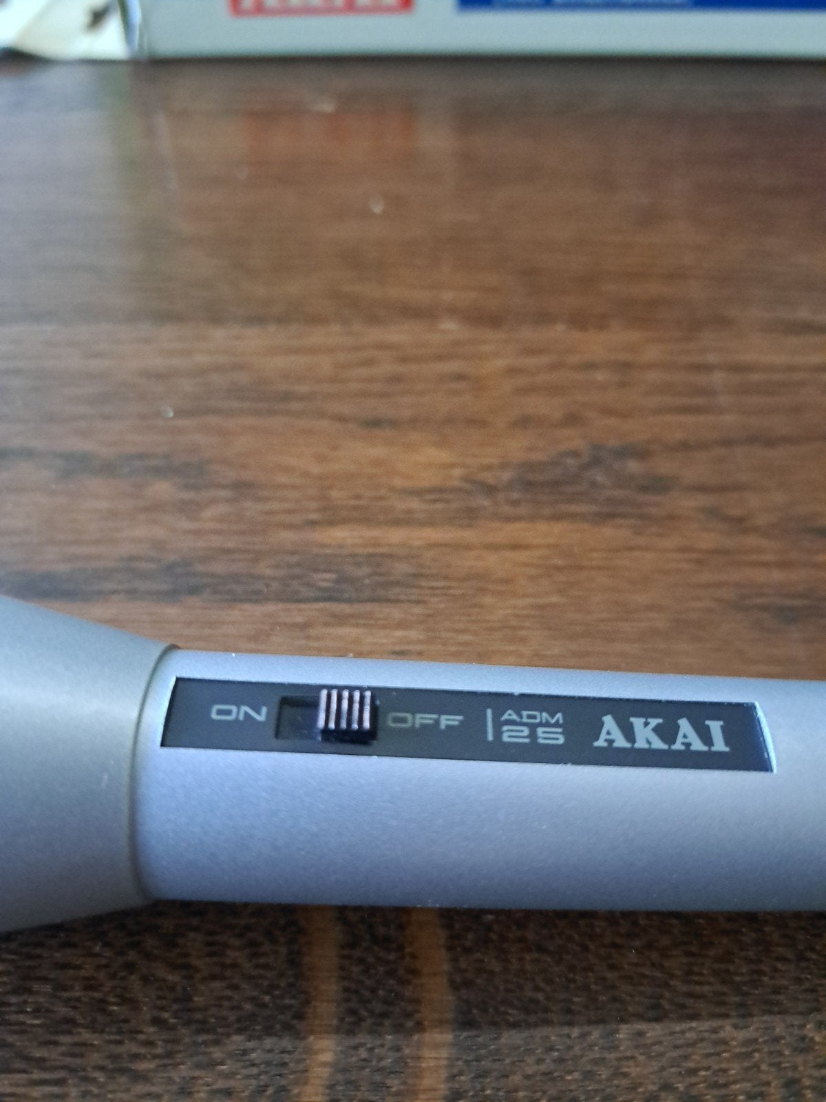 Akai ADM-25 Dynamische Microfoon - Vintage Geluid, Ophalen, Zo goed als nieuw, Zangmicrofoon