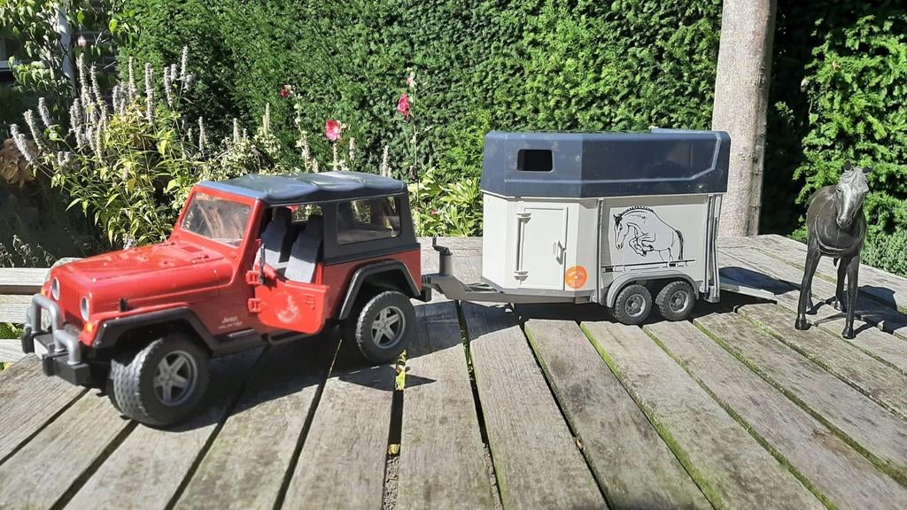 Jeep met paardentrailer, Ophalen of Verzenden