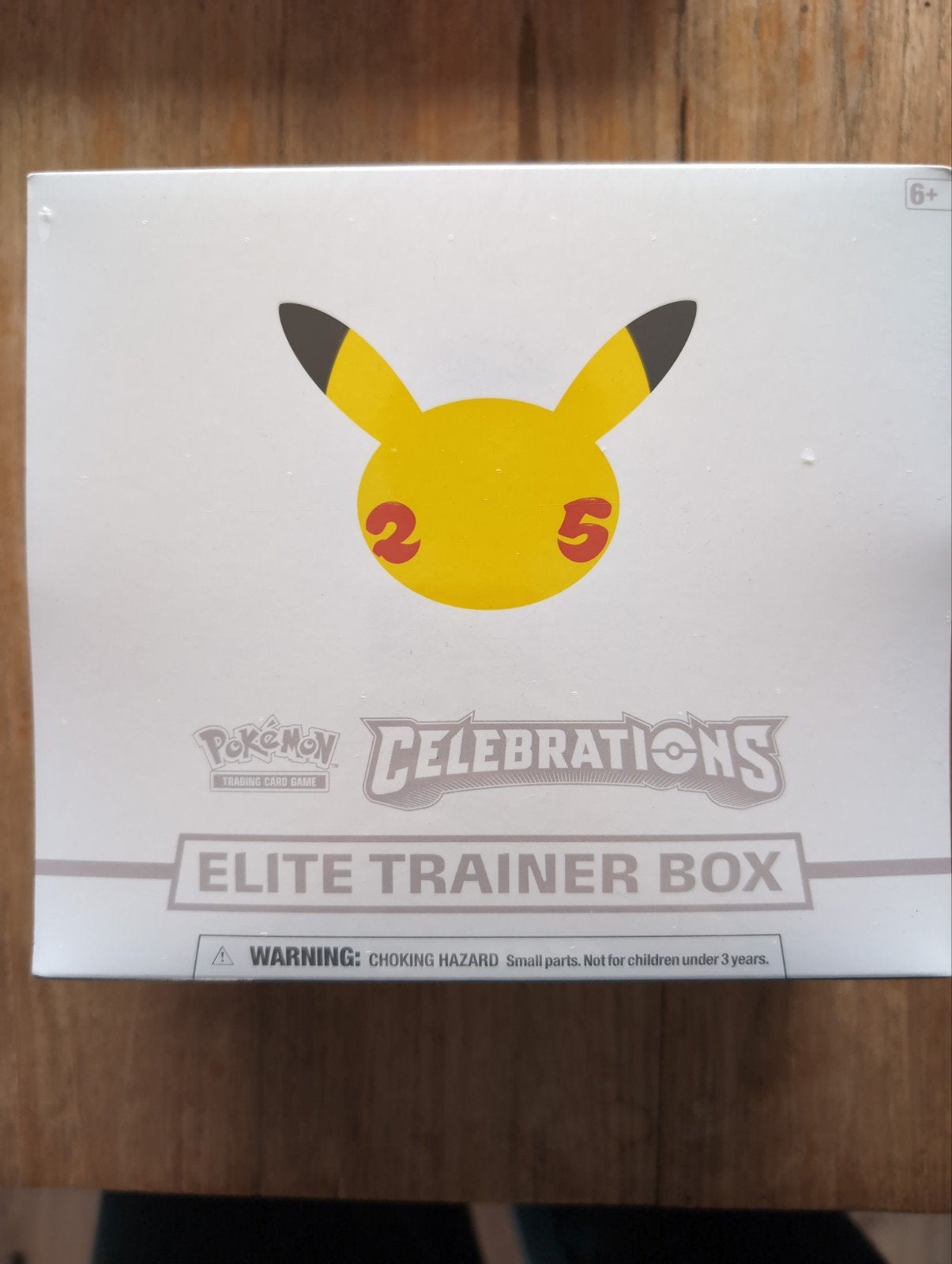 celebrations etb sealed, Ophalen of Verzenden, Zo goed als nieuw