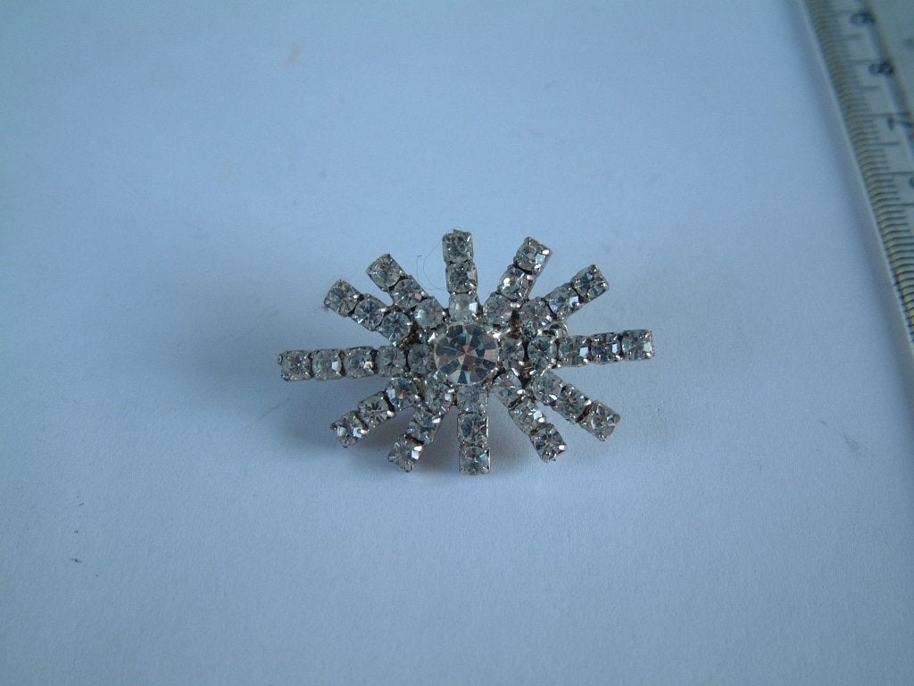 mooie strass broche kristal broche nr 1, Ophalen of Verzenden, Zo goed als nieuw, Zilver, Overige materialen