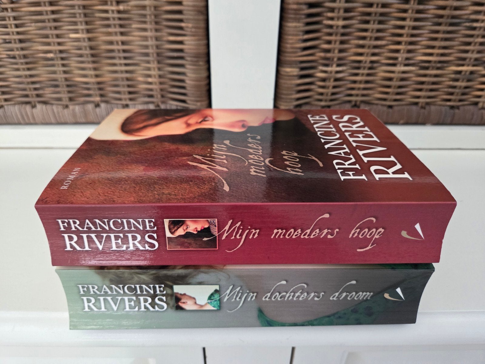 Francine Rivers - Marta`s erfenis, Ophalen of Verzenden, Gelezen
