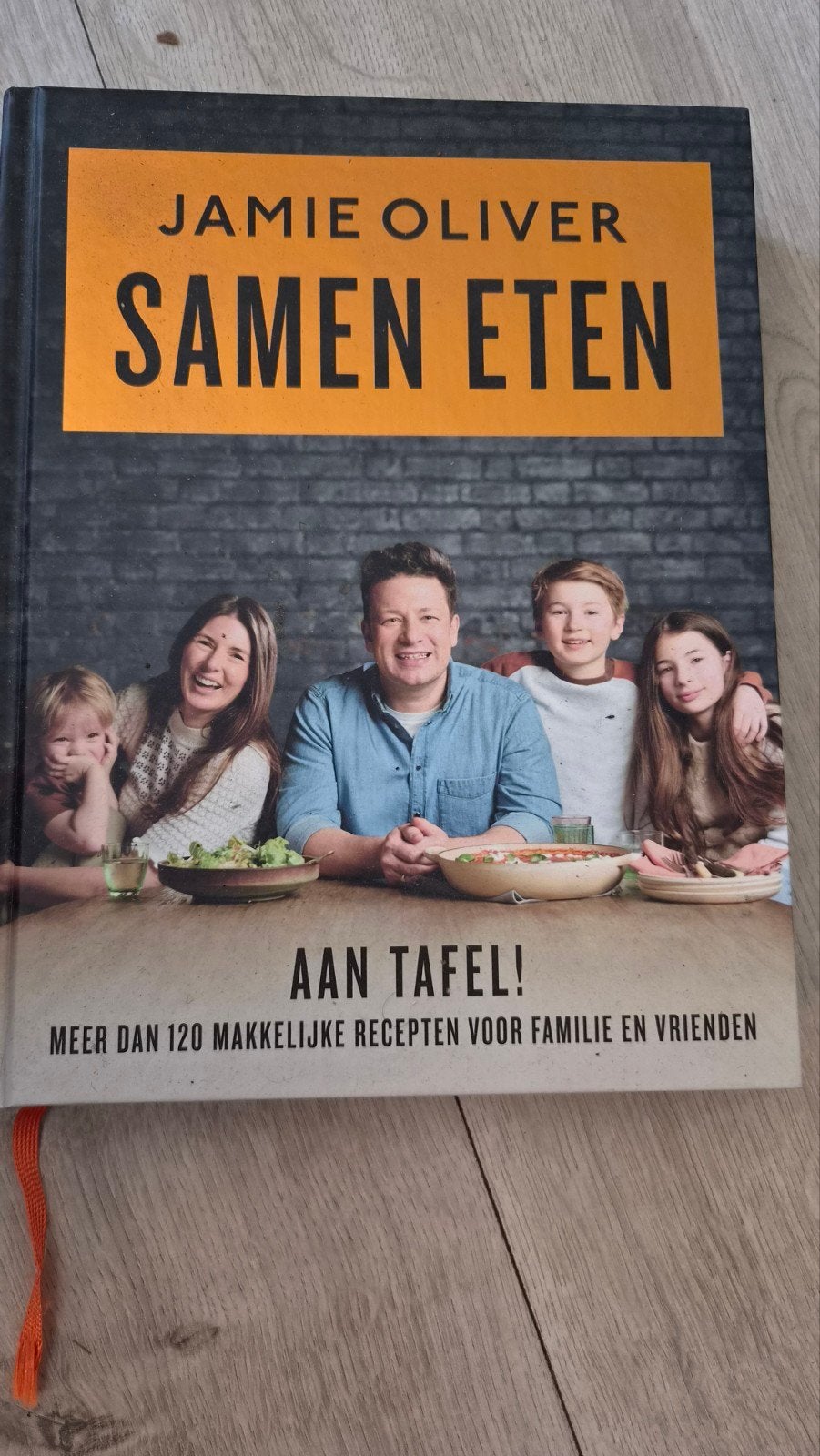Jamie Oliver: Samen Eten - Meer dan 120 recepten, Boeken, Hoofdgerechten, Ophalen of Verzenden, Zo goed als nieuw, Jamie Oliver