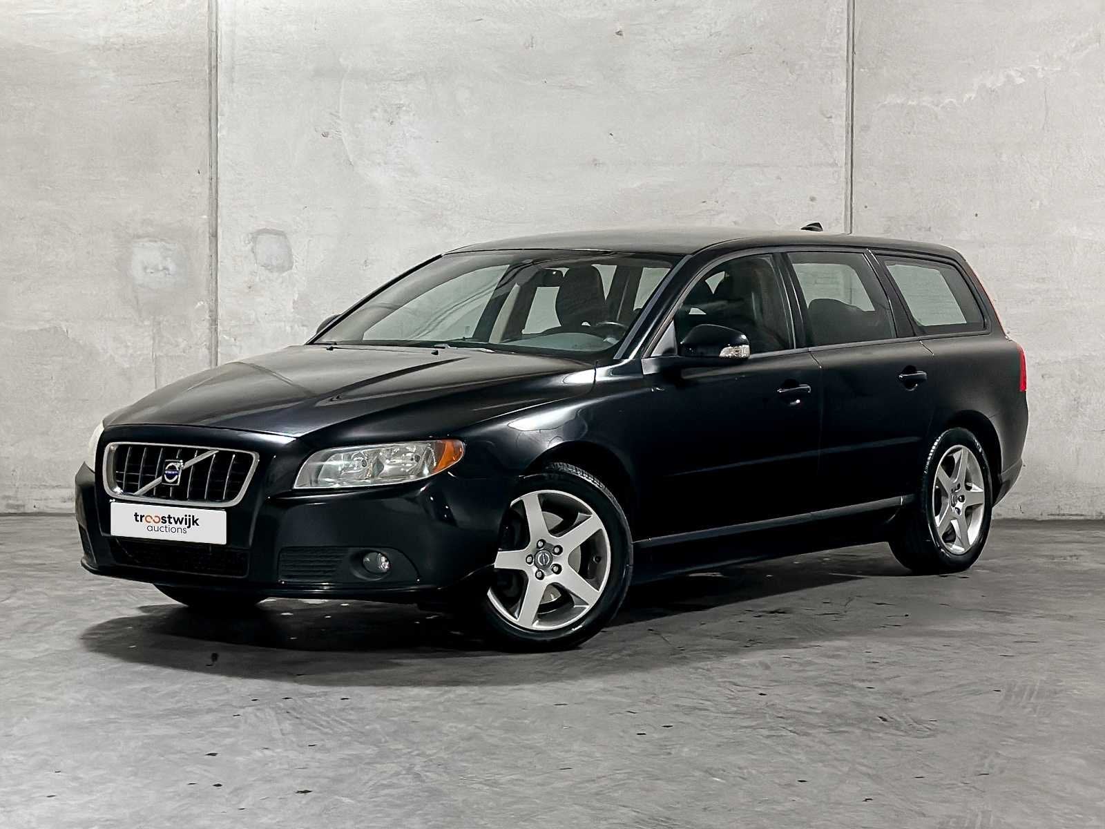 Volvo V70 2.4 D5 Momentum 185pk 2008 (Origineel-NL), 23-HHF-, Auto's, Gebruikt, 2000 kg, Zwart, Diesel