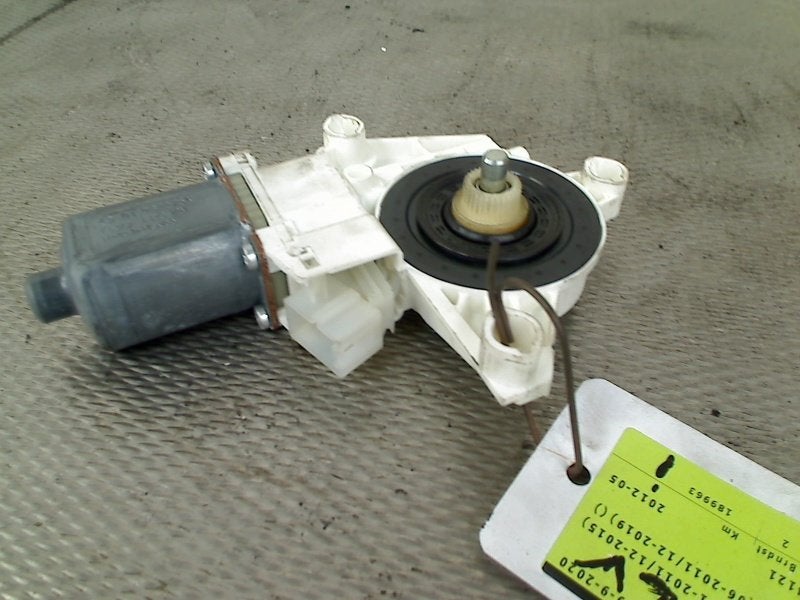 Motor Raammechaniek Links Voor ML III (166) 2012, Gebruikt, Mercedes-Benz AG, Mercedes-Benz, Mercedesstraße 120, Stuttgart 70372, , Duitsland