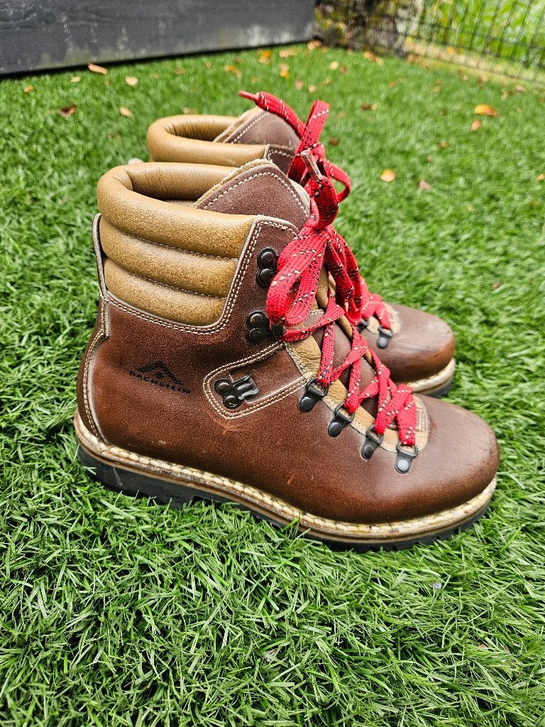 Bergschoenen dachstein, Ophalen, Zo goed als nieuw, Schoenen