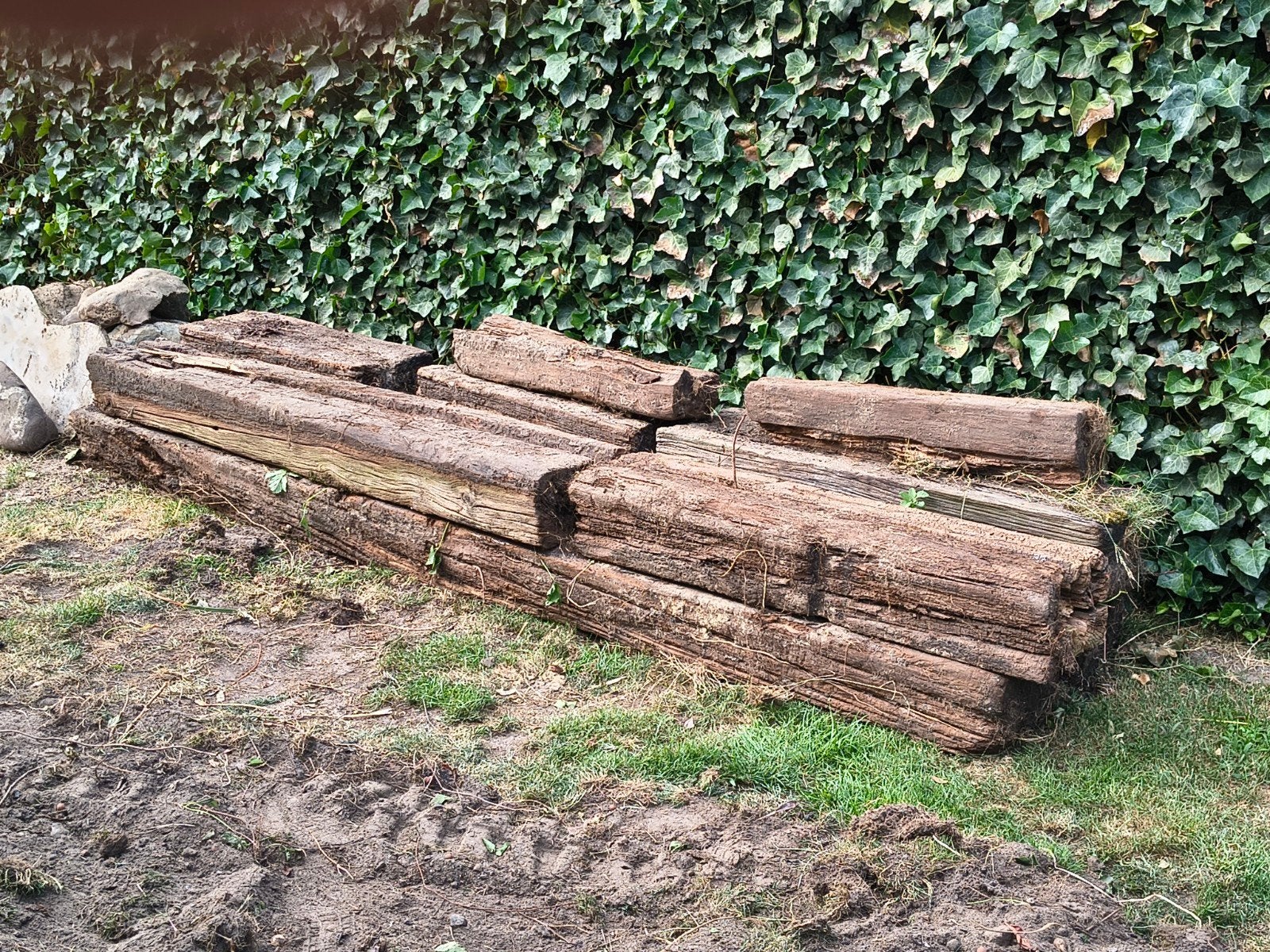 Oude houten balken  Spoorbielzen GRATIS, Ophalen, Gebruikt, Balk, Overige houtsoorten