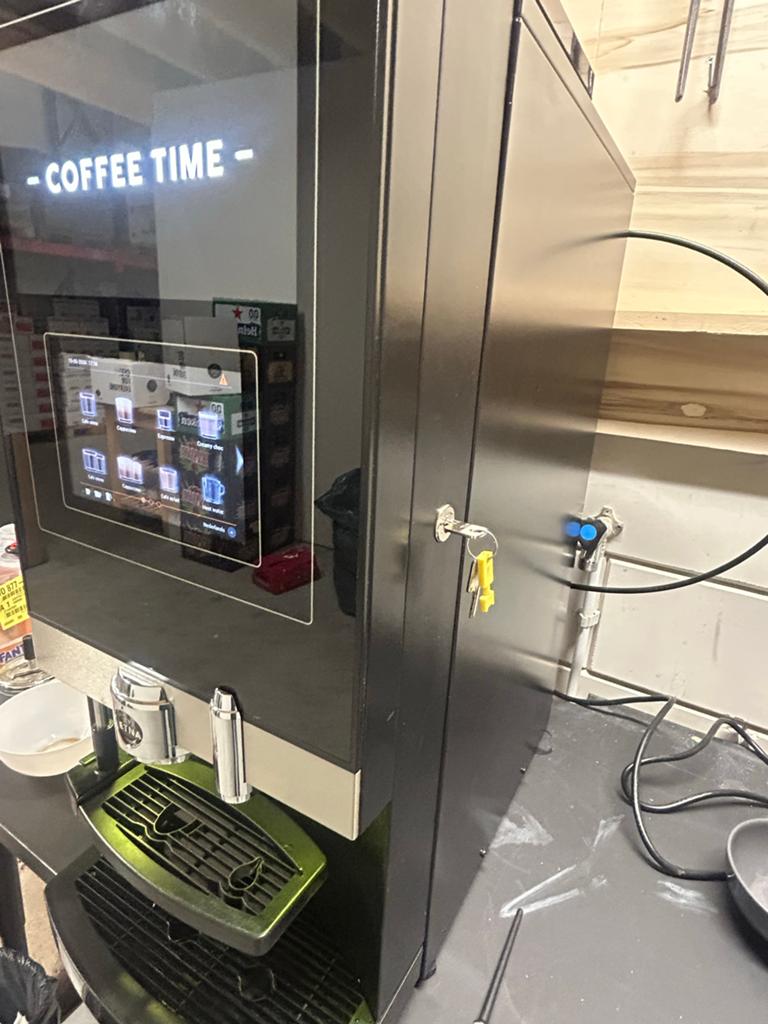 Etna Dorado Touch medium Professionele bonenmachine, Witgoed en Apparatuur, Koffiezetapparaten, Gebruikt, 10 kopjes of meer, Koffiemachine