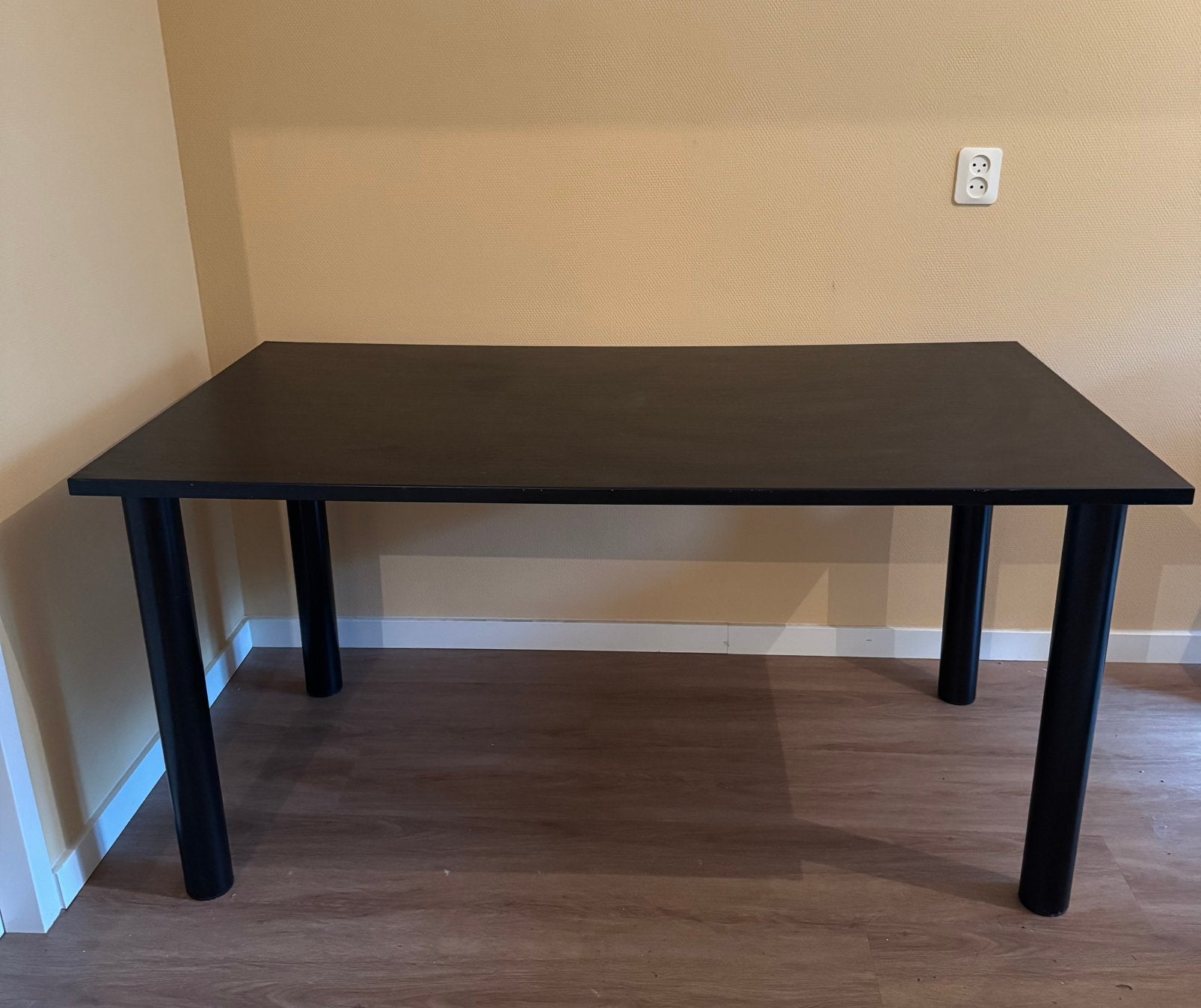 Eettafel zwart 150x80 cm ZGAN, Ophalen, Zo goed als nieuw, Rechthoekig, 50 tot 100 cm