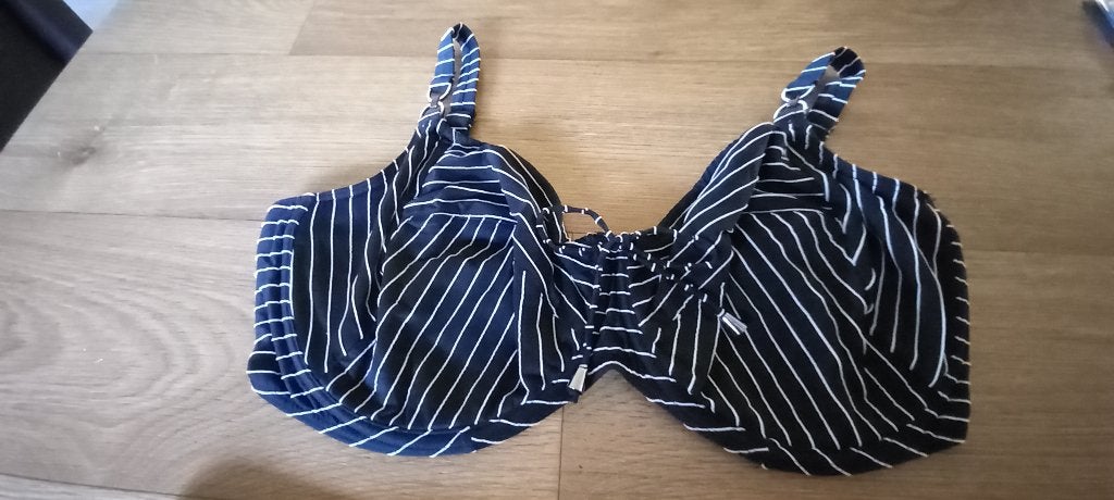 Prima Donna bovenstuk bikini met beugels maat 90H, Zwart, Ophalen of Verzenden, Bikini, Gedragen