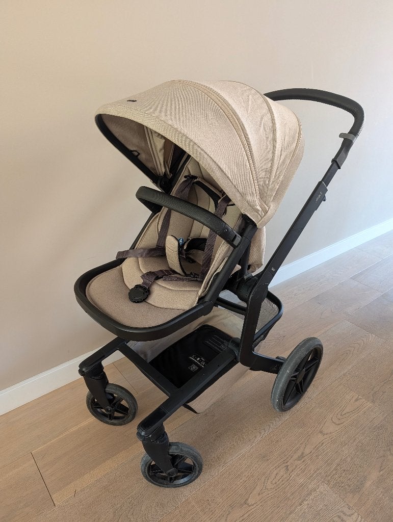 Joolz Day5 Kinderwagen incl. accessoires, Zo goed als nieuw, Verstelbare duwstang, Ophalen, Kinderwagen