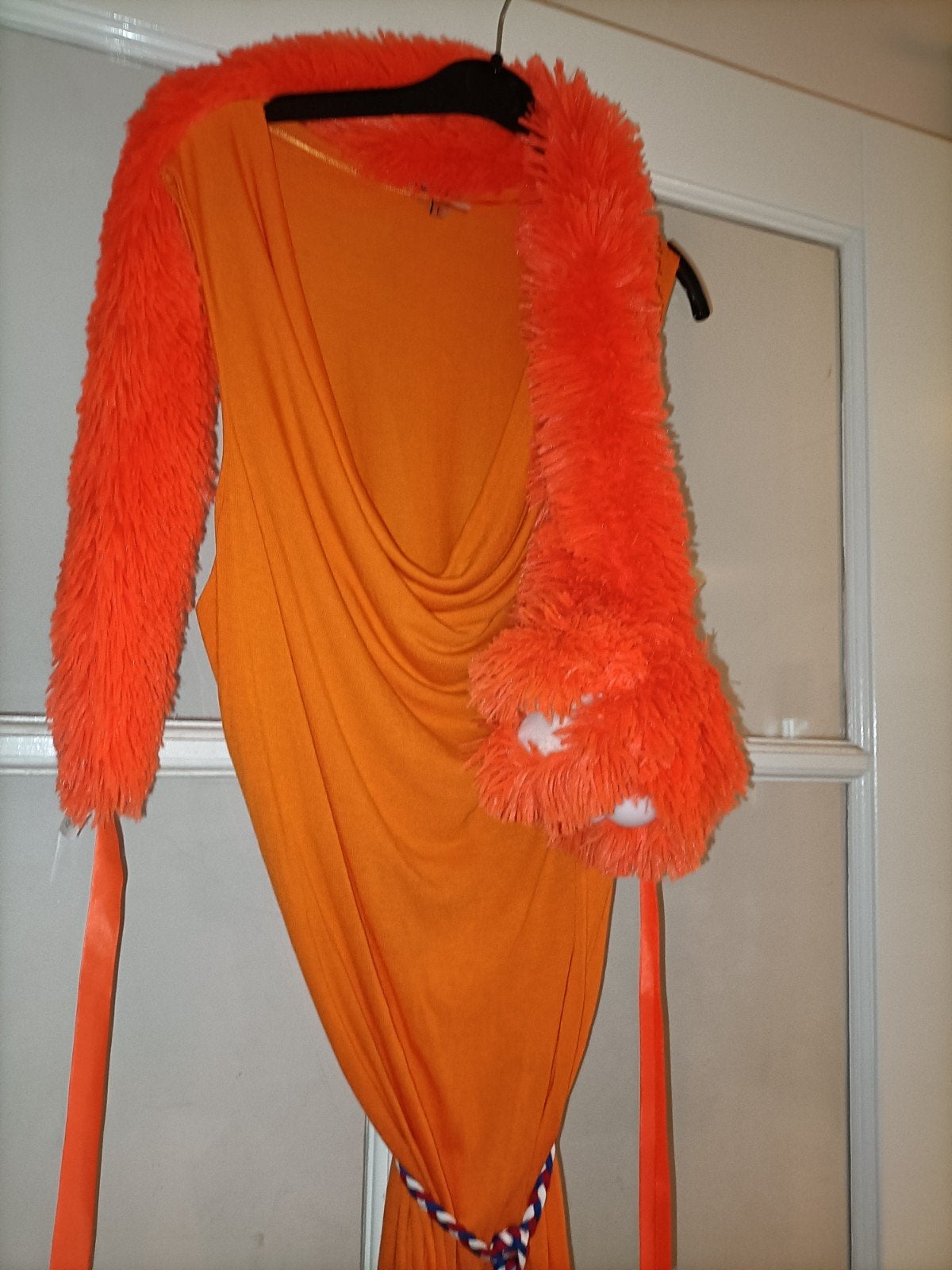 Dé oranje Bavaria jurk met beesies boa handpop, Maat 38/40 (M), Oranje, Ophalen of Verzenden, Zo goed als nieuw