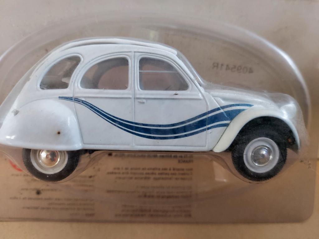 Citroen 2cv 1/43 editions Hachette Norev, Verzenden, Zo goed als nieuw, Auto, Norev