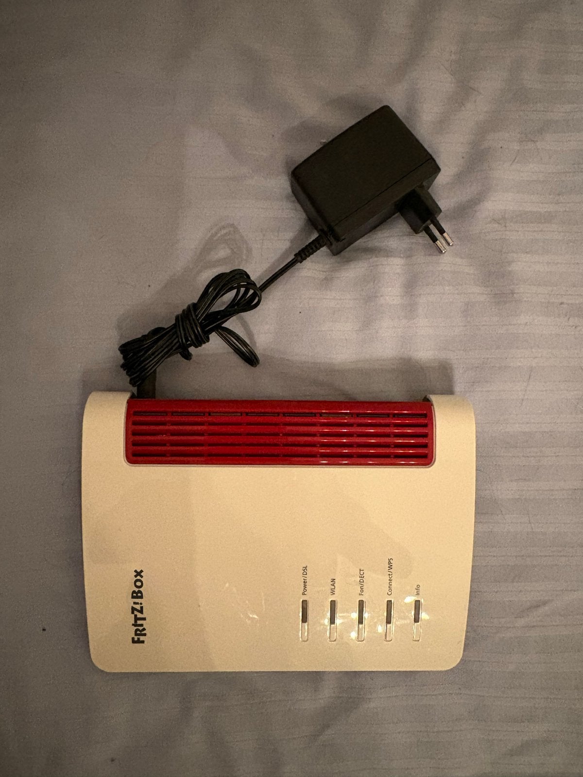 Fritzbox 7530 Router met modem in goede staat, Computers en Software, Routers en Modems, Ophalen of Verzenden, Zo goed als nieuw