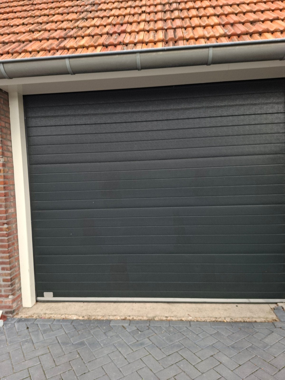 Goed onderhouden overheaddeur m, Doe-het-zelf en Verbouw, Deuren en Horren, Ophalen, Gebruikt, Garagedeur, 120 cm of meer