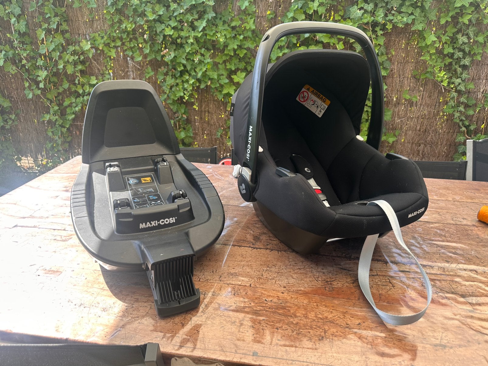 Maxi cosi en baseplate, Ophalen, Zo goed als nieuw