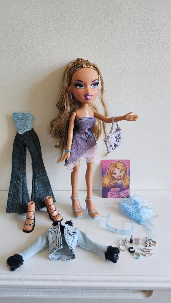 Bratz Yasmin Girls Nite Out 21st Birthday Editie met Acc., Ophalen of Verzenden, Zo goed als nieuw, Overige typen