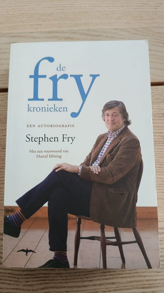De Fry Kronieken - Een Autobiografie van Stephen Fry, Gelezen, Europa overig, Stephen Fry, Ophalen of Verzenden