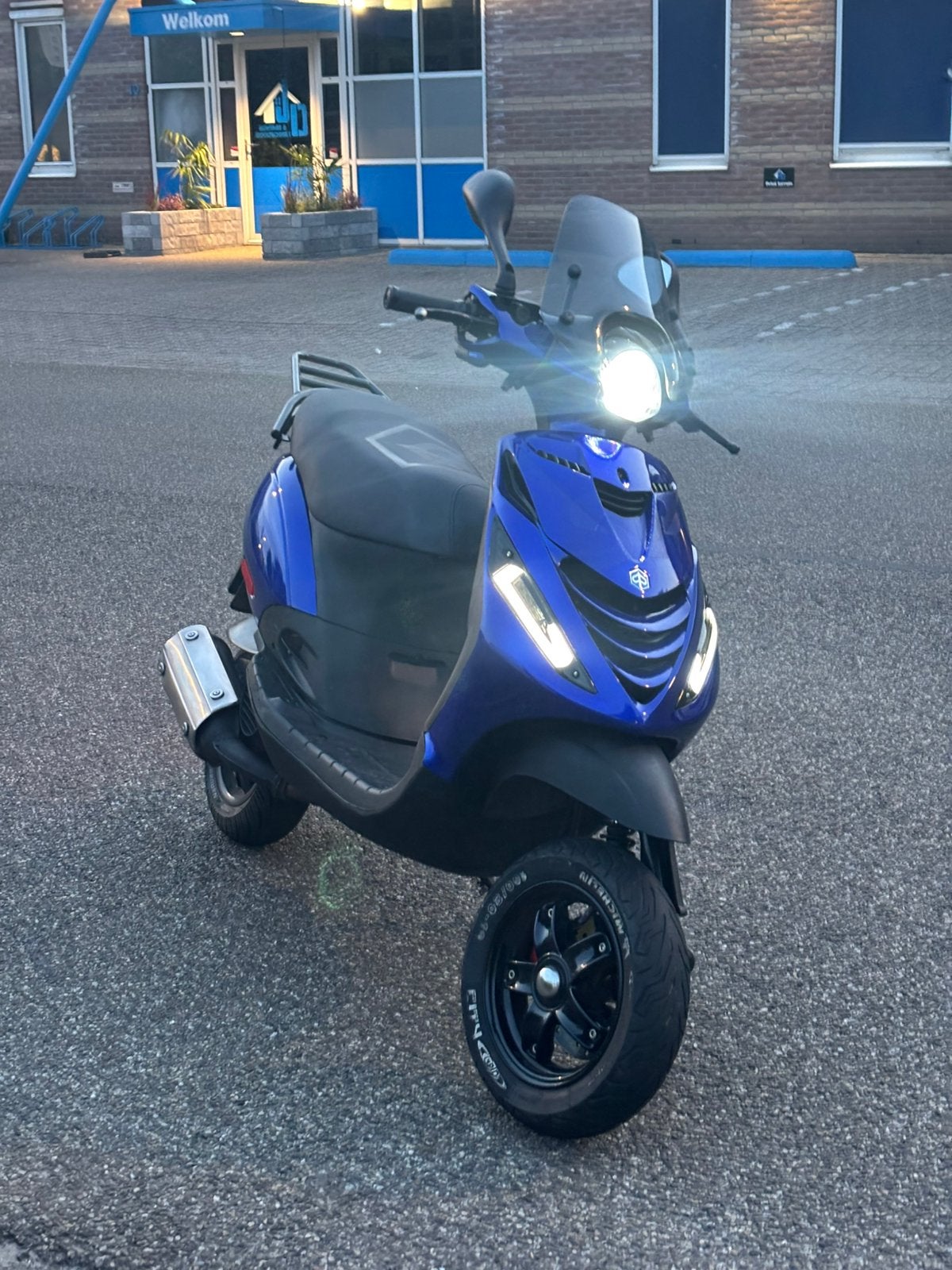 Piaggio zip 172cc, Fietsen en Brommers, Scooters | Piaggio, Ophalen, Maximaal 45 km/u, Zip, Zo goed als nieuw