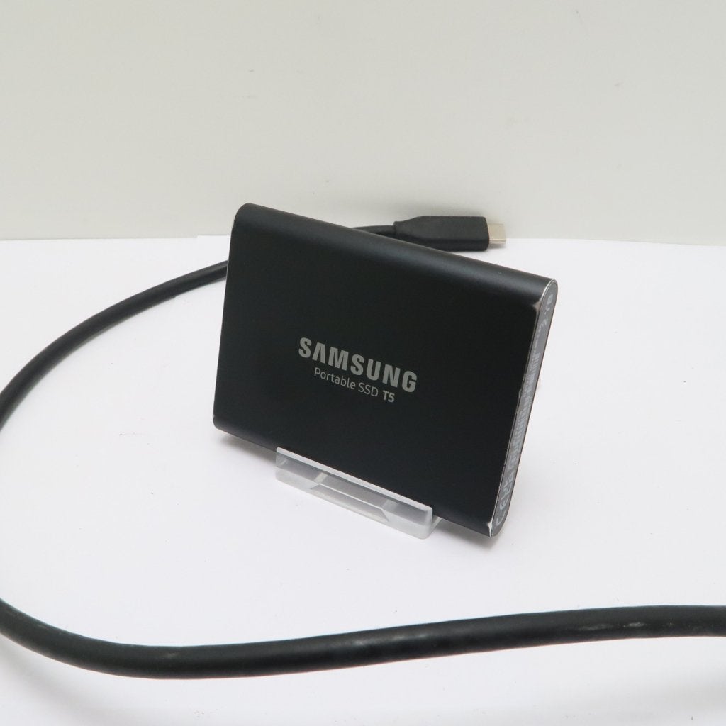 Samsung T5 2TB Portalble SSD | in  Prima Staat, Computers en Software, Samsung, Zo goed als nieuw, Support@Samsung.com, 129, Samsung-ro, Yeongtong-gu
Suwon-si, Gyeonggi-do 16677
South Korea