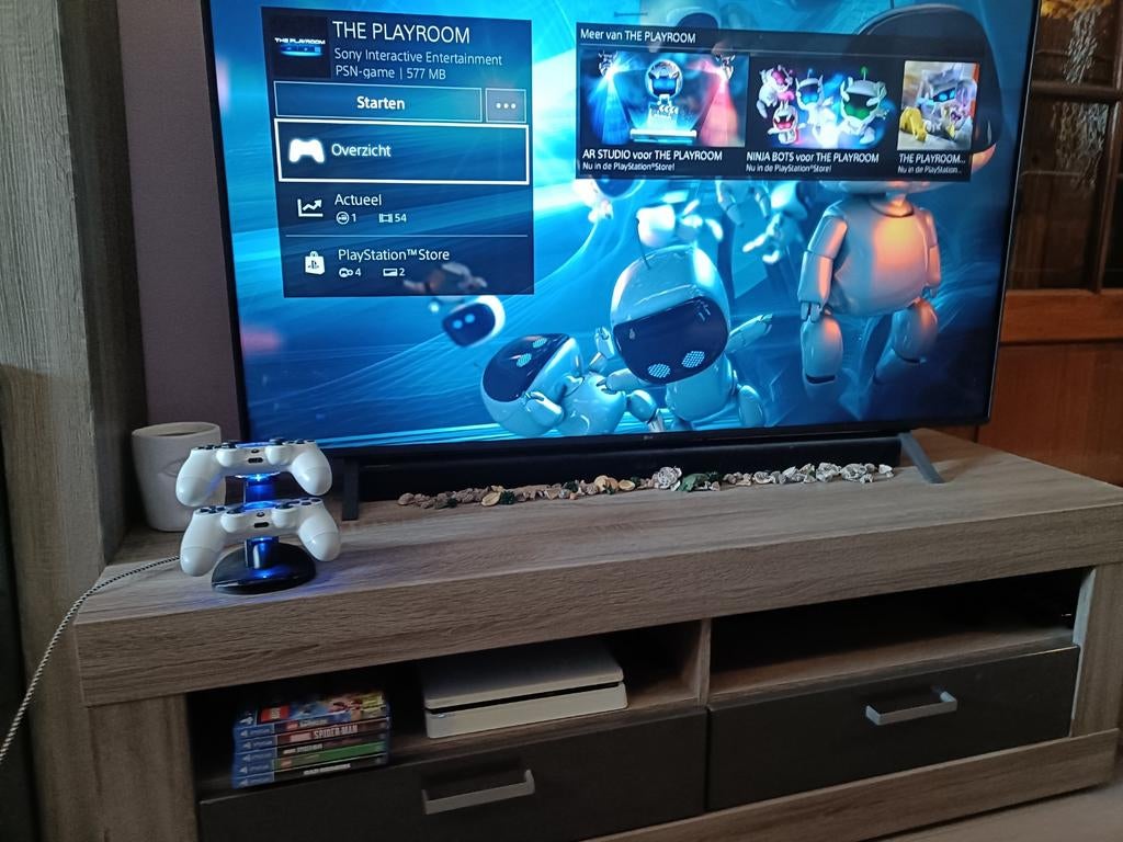 PlayStation 4 Slim 500gb met 2 controllers en 5 games, Spelcomputers en Games, Games | Sony PlayStation 5, 2 spelers, Eén computer