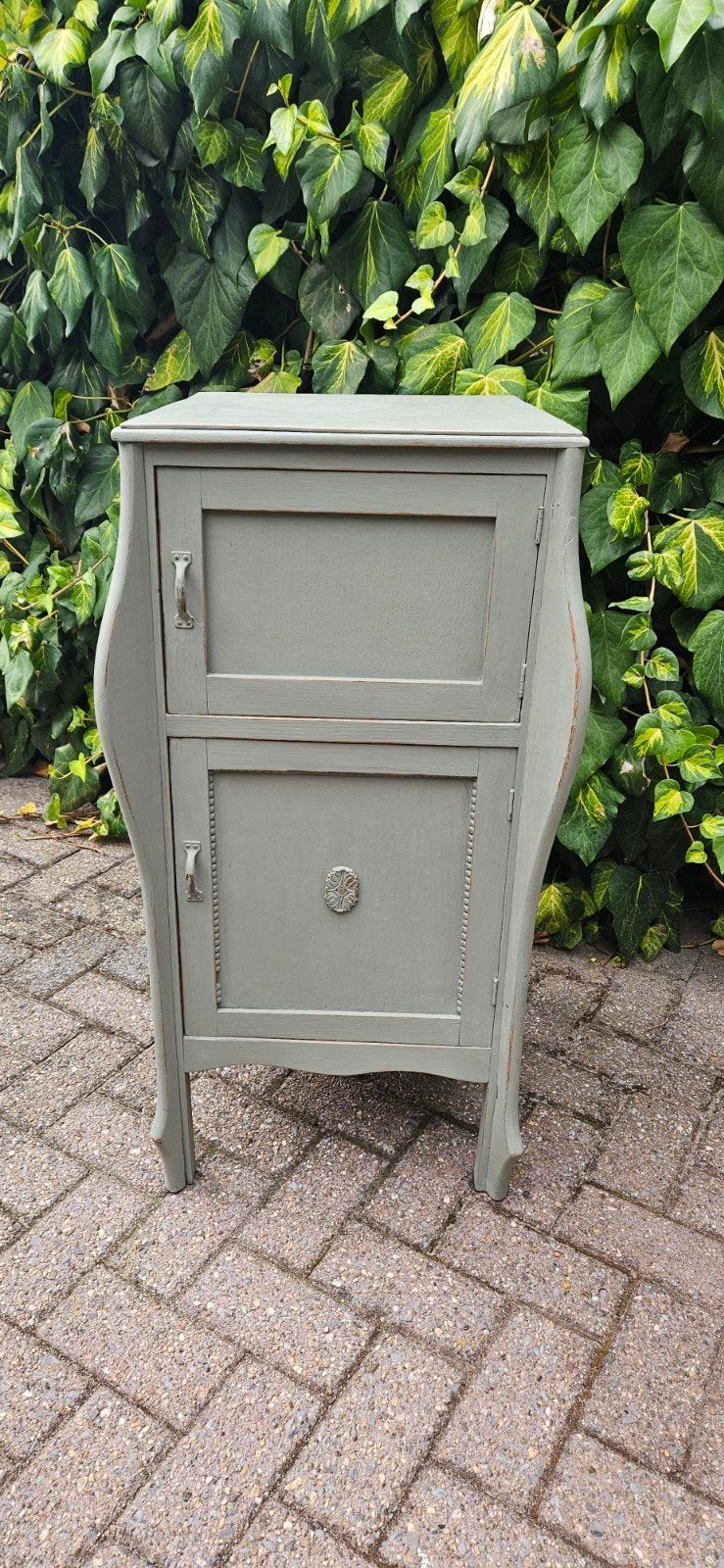 Vintage Nachtkastje/Bijzettafel in Saliegroen, Ophalen
