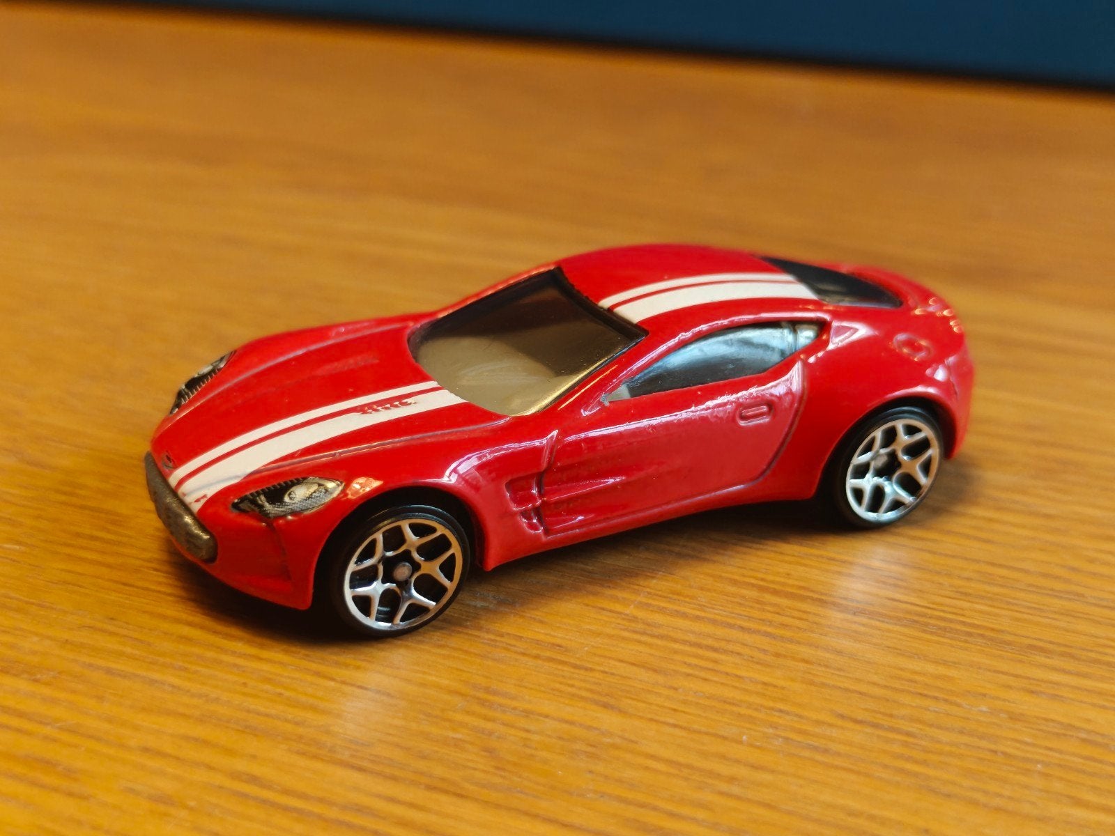 Hot Wheels Aston Martin One 77, Ophalen of Verzenden, Nieuw, Auto