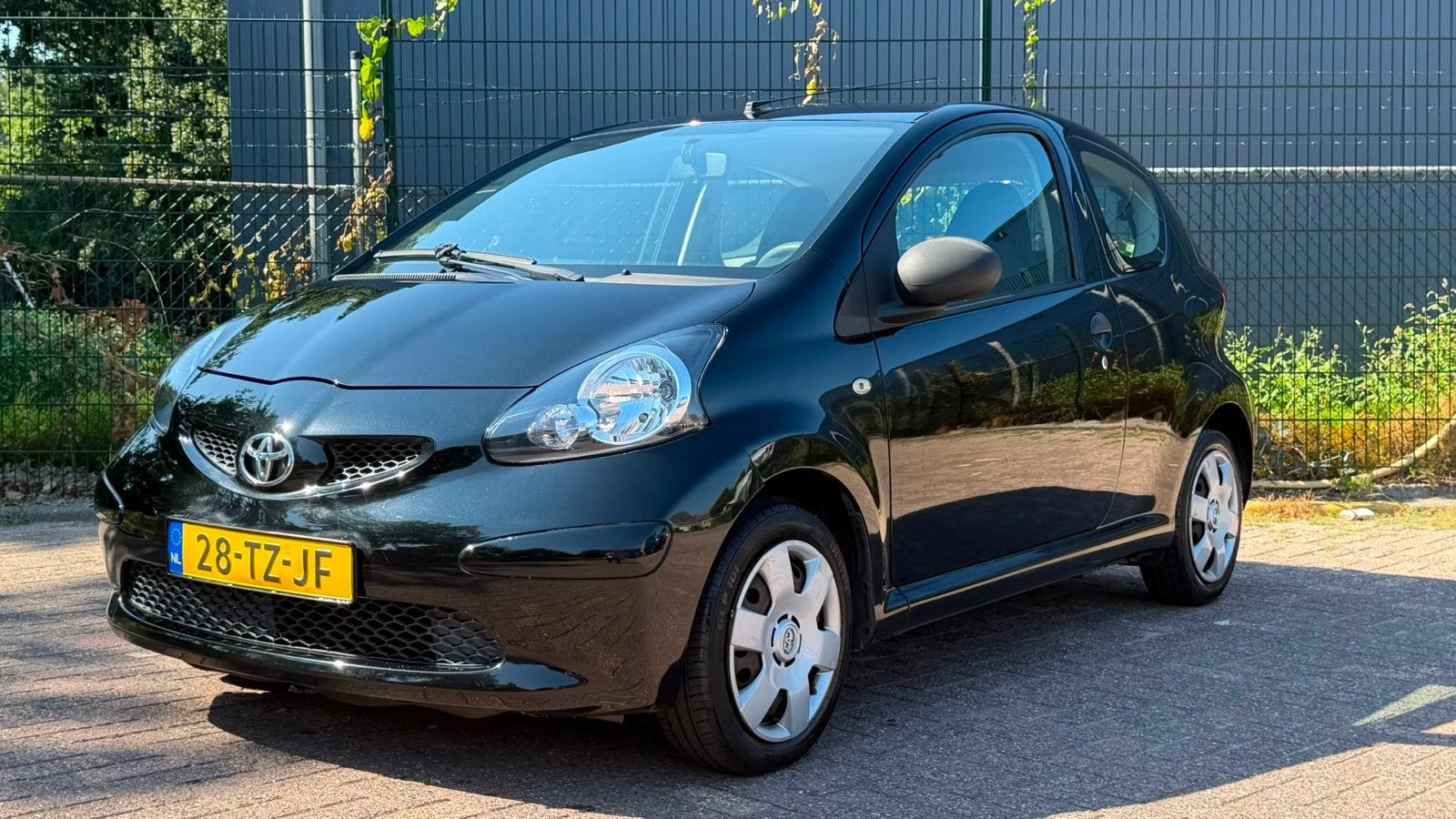 Toyota Aygo 1.0 12V Vvt-i 3DRS | AIRCO | APK |, Voorwielaandrijving, 4 stoelen, Metallic lak, Origineel Nederlands