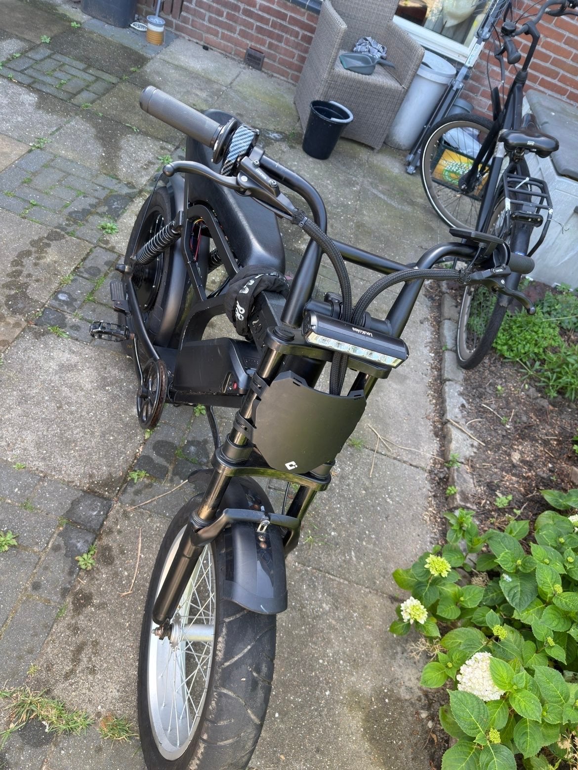 Custom V20 Pro - 3kw teruil/tekoop, Zo goed als nieuw, Minder dan 47 cm, 50 km per accu of meer, Ophalen