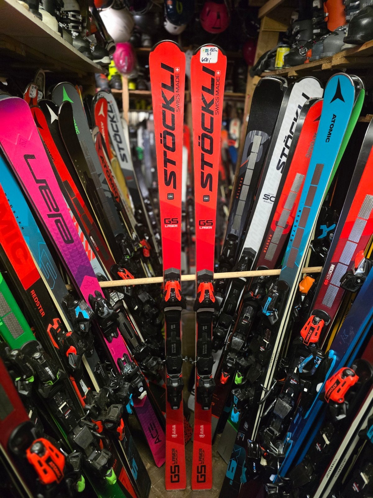 180cm STOCKLI LASER GS WORLDCUP 1600€ BEST VOOR KENNERS, Sport en Fitness, Skiën en Langlaufen, Overige merken, Stockli, 180 cm of meer