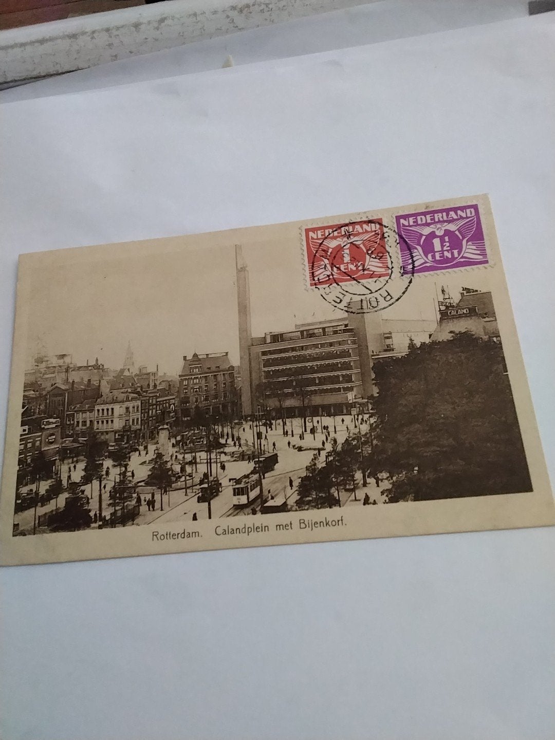 Oude ansichtkaart Rotterdam Calandplein met Bijenkorf, Ophalen of Verzenden, 1920 tot 1940, Zuid-Holland