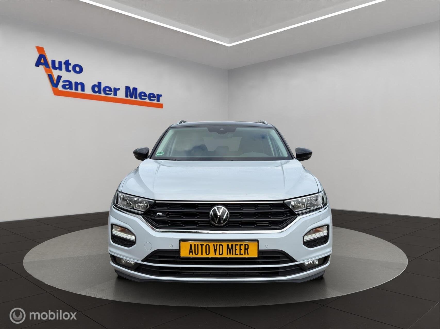 Volkswagen T-Roc 1.5 TSI Sport R-Line, Auto's, Volkswagen, Automatische klimaatregeling, 4 cilinders, 150 pk, Wit