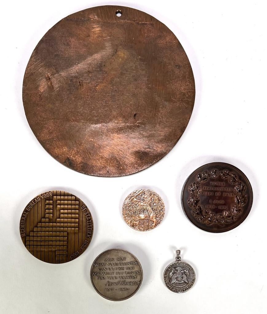 1074. Penningen en plaquette, 1891–1989, Ophalen of Verzenden