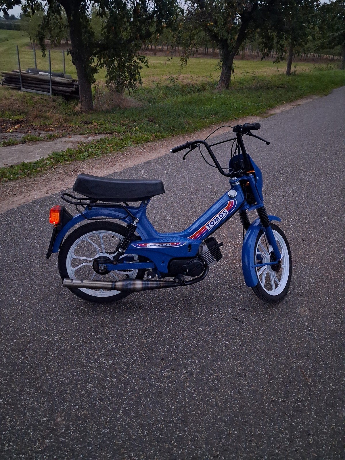Tomos Geel kenteken, Fietsen en Brommers, Ophalen, Overige modellen, Maximaal 45 km/u, Zo goed als nieuw