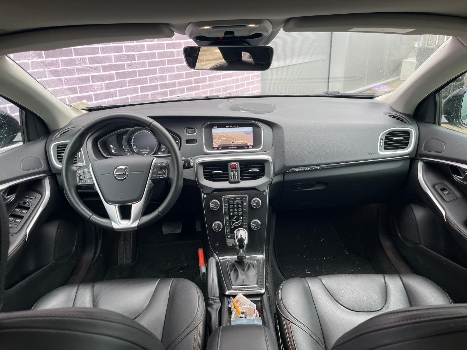 Volvo V40 Cross Country 1.5 T3 Polar+ Luxury | Trekhaak | Ha, Auto's, Volvo, 12 maanden, Euro 6, 4 cilinders, 152 pk