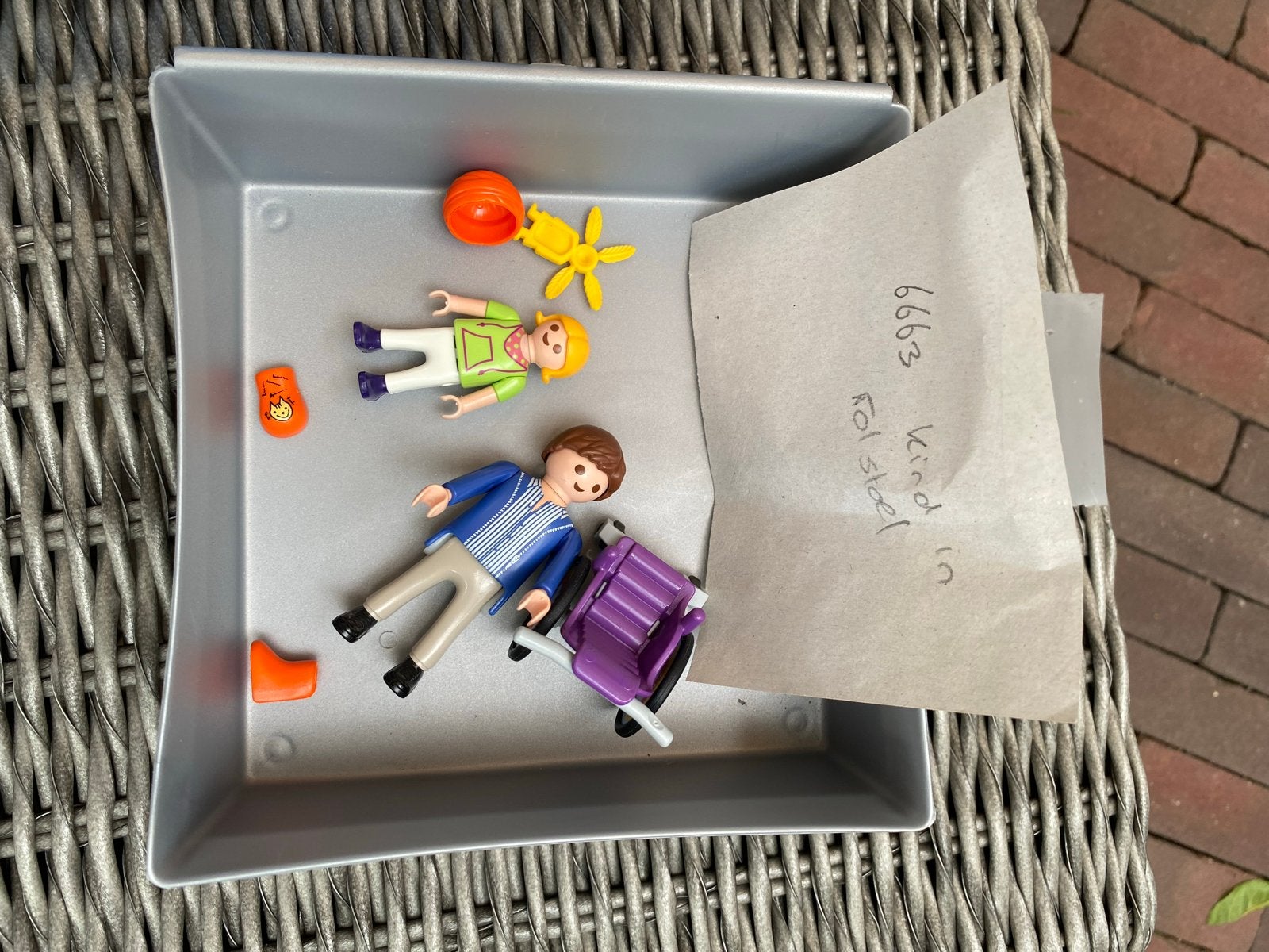 Playmobil figuren met accessoires en rolstoel, Ophalen of Verzenden, Gebruikt, Jongen of Meisje