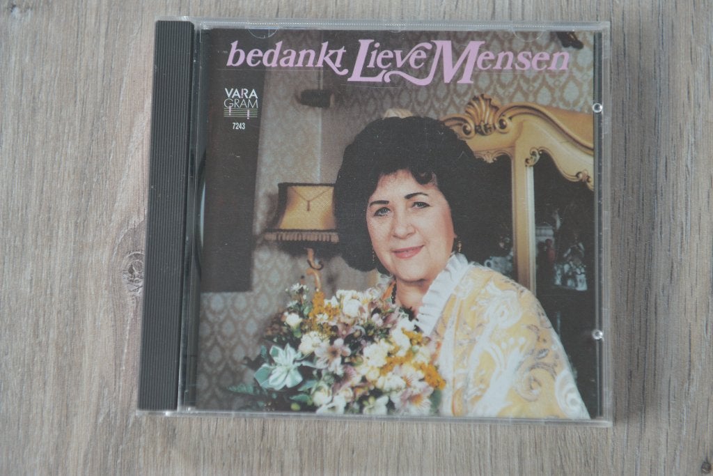 ZANGERES ZONDER NAAM == BEDANKT LIEVE MENSEN, Verzenden, Levenslied of Smartlap, Album, Inclusief doosje