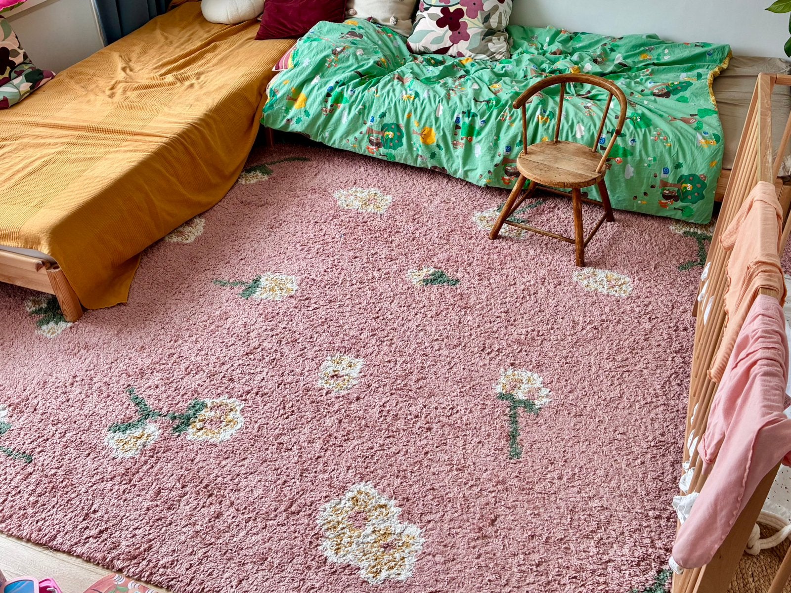 Vloerkleed 200x300cm, roze met bloemen, Ophalen, Gebruikt, 200 cm of meer, 200 cm of meer