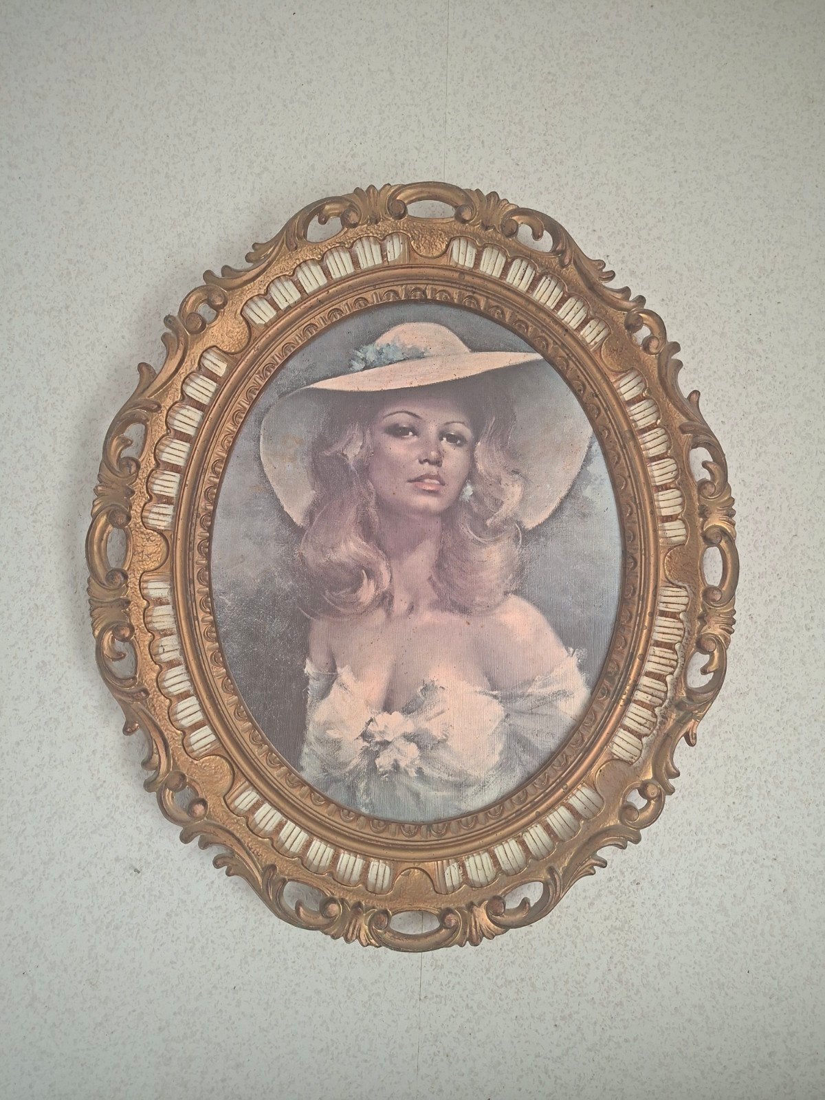 Vrouw met Hoed, Ophalen