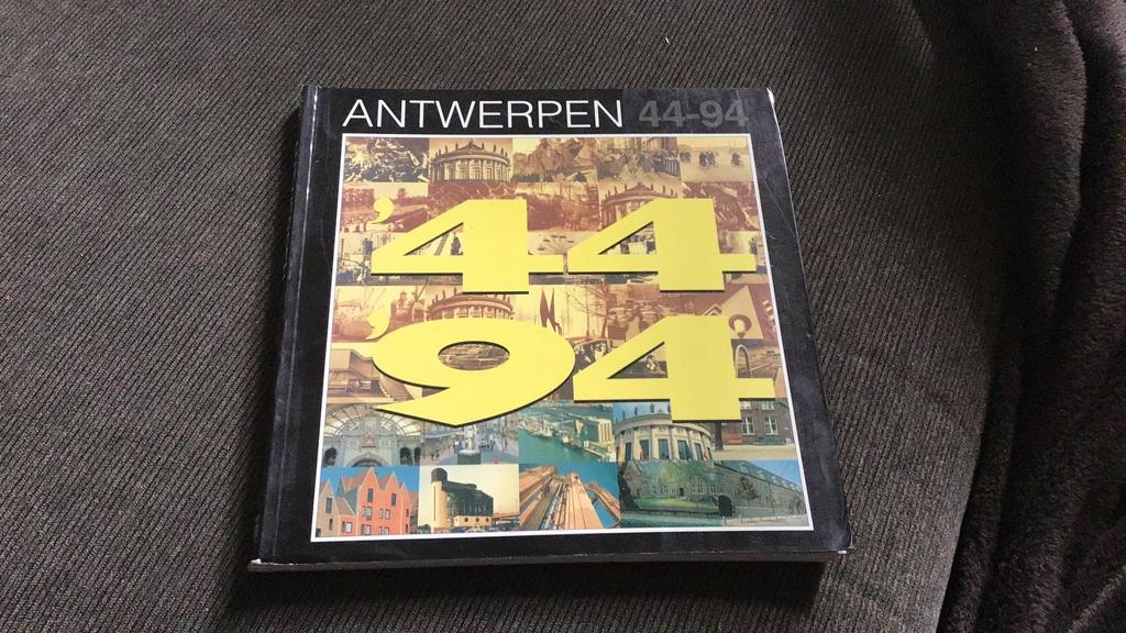 Antwerpen 44 - 94, Ophalen of Verzenden, Zo goed als nieuw