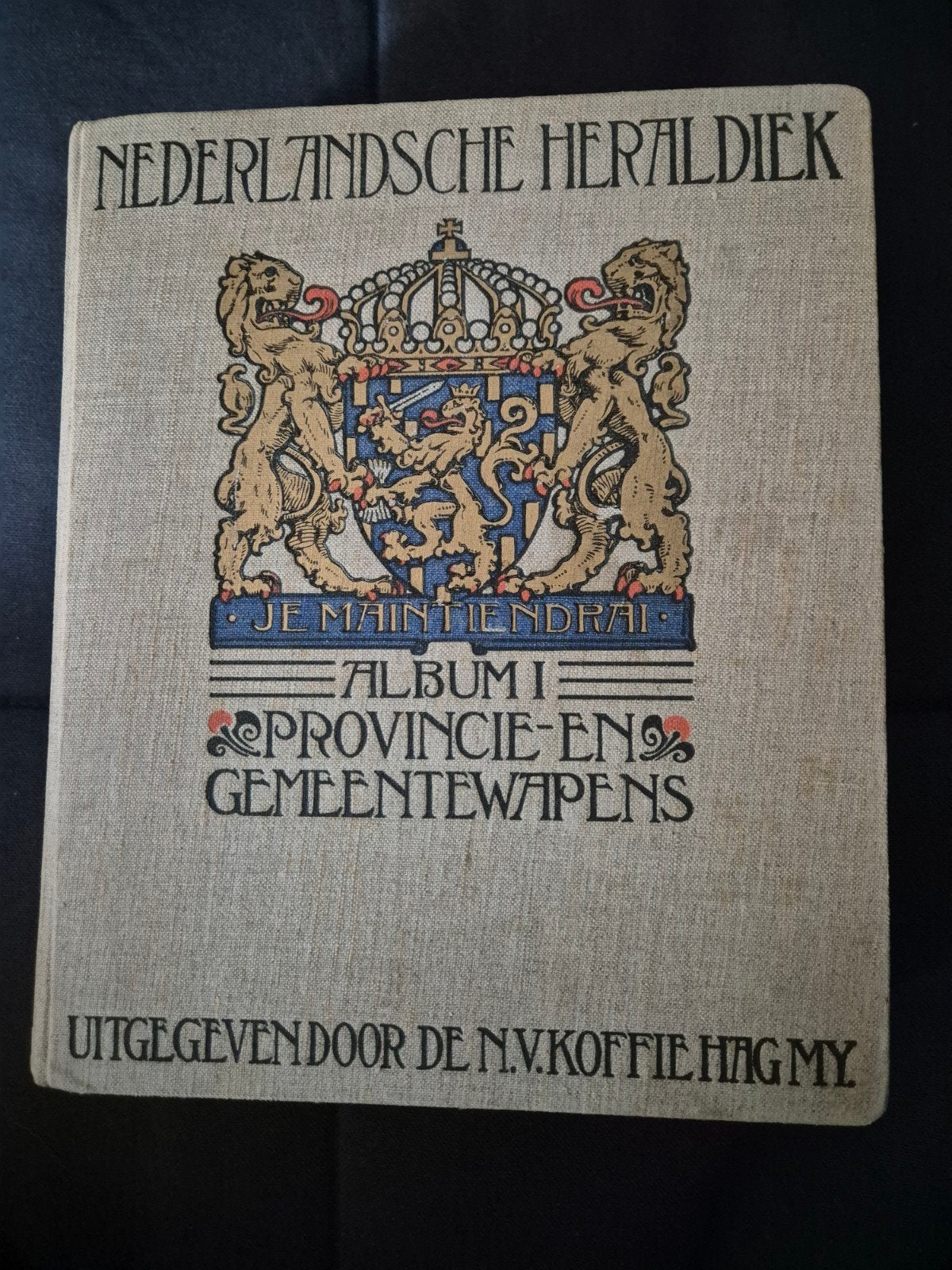 Nederlandse Heraldiek Album I: Provincie- en Gemeentewapens, Ophalen of Verzenden, 20e eeuw of later, Gelezen, N.V. Koffie Hag My