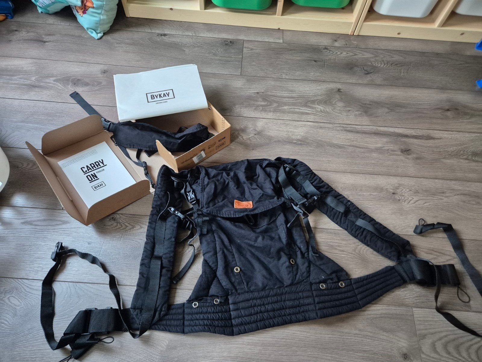 ByKay Draagzak - Comfortabel en Ergonomisch, Kinderen en Baby's, Babydragers en Draagdoeken, Buik of Rug, Zo goed als nieuw, Draagzak