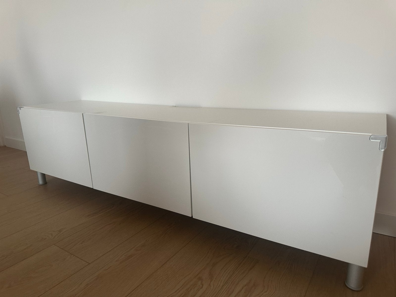 IKEA BESTÅ TV-meubel met deuren, wit hoogglans, 180x42x38 cm, Ophalen, Kunststof, 150 tot 200 cm, Zo goed als nieuw