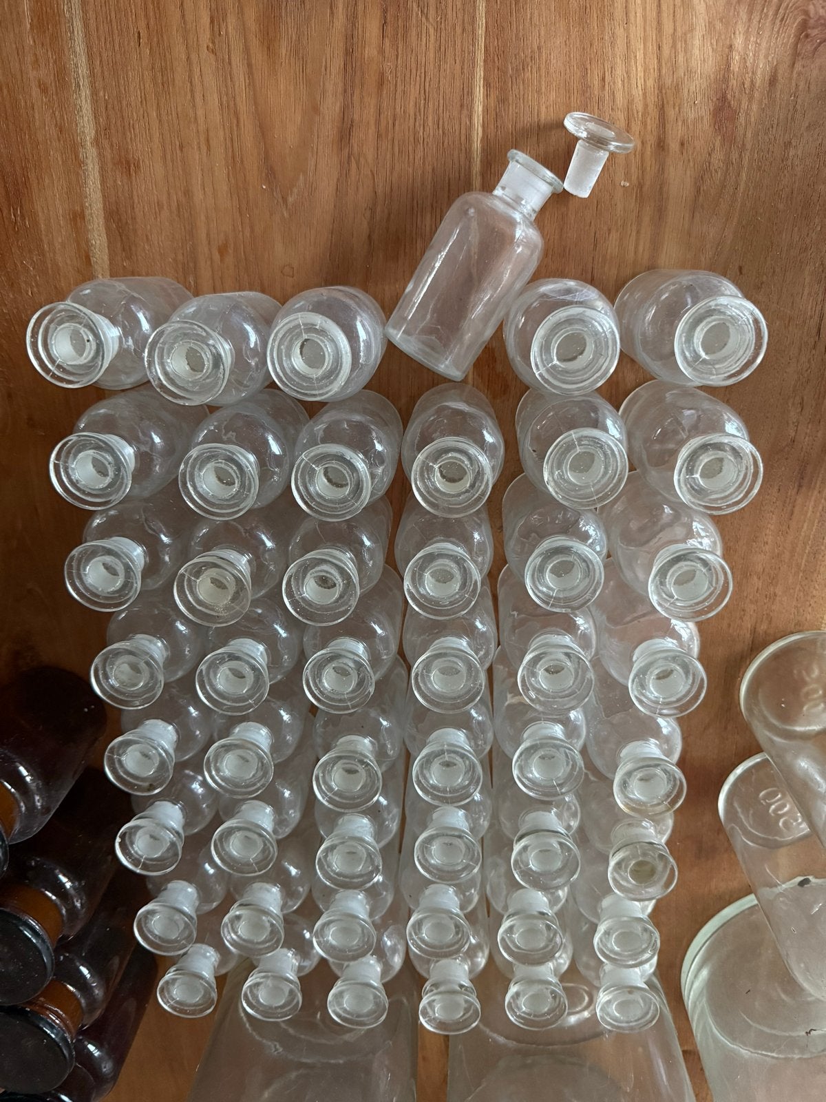 Grote partij apothekersflessen / laboratoriumflessen, Ophalen, Transparant, Geschikt voor buiten, Glas