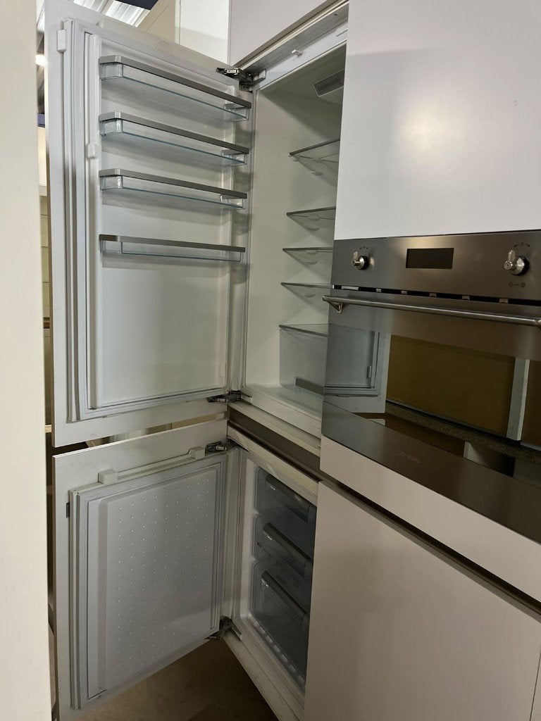 Keuken Compleet met APP 120Keukens op voorraad Nr. 3012, Ophalen, Zo goed als nieuw, Hoekkeuken, Greeploos