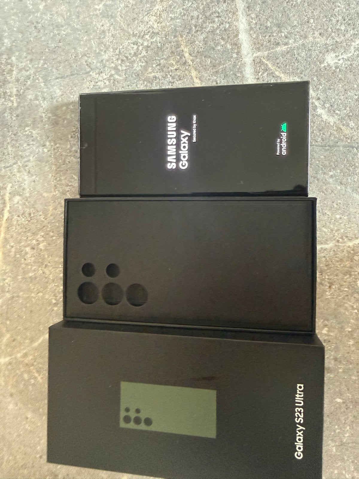 Samsung Galaxy S23 Ultra - zo goed als nieuwdoos + 2 hoesjes