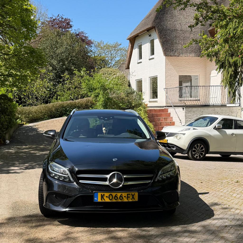 Mercedes-Benz C-Klasse C180 156pk 9G-TRONIC 2020 Zwart, Auto's, Mercedes-Benz, 1800 kg, Zwart, Zwart, Particulier